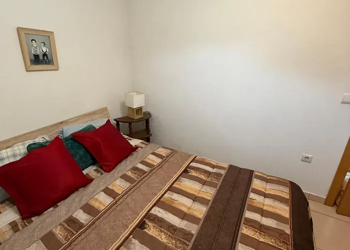 Проживание в семье Familia Moreira *